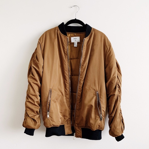 Forever 21 Jackets & Blazers - Forever 21 Gold Bomber Jacket